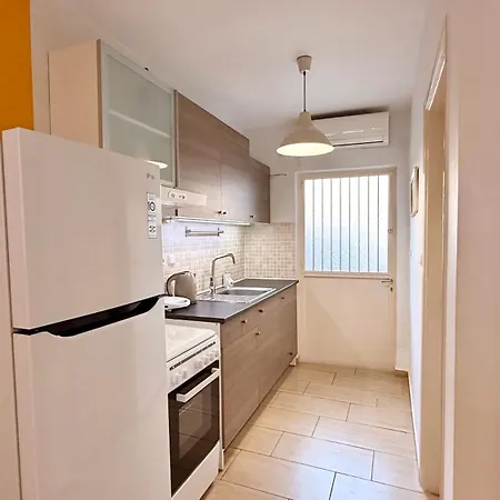Byron Urban Apartment Kalamata Extérieur photo